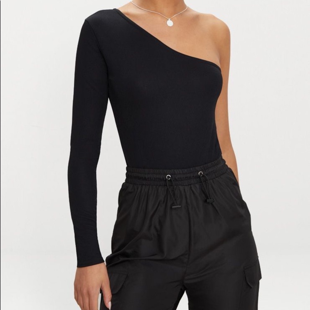 New - Black One Shoulder Stretchy Bodysuit